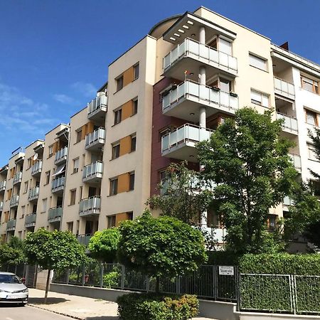 Harmony Apartments Budapest Esterno foto
