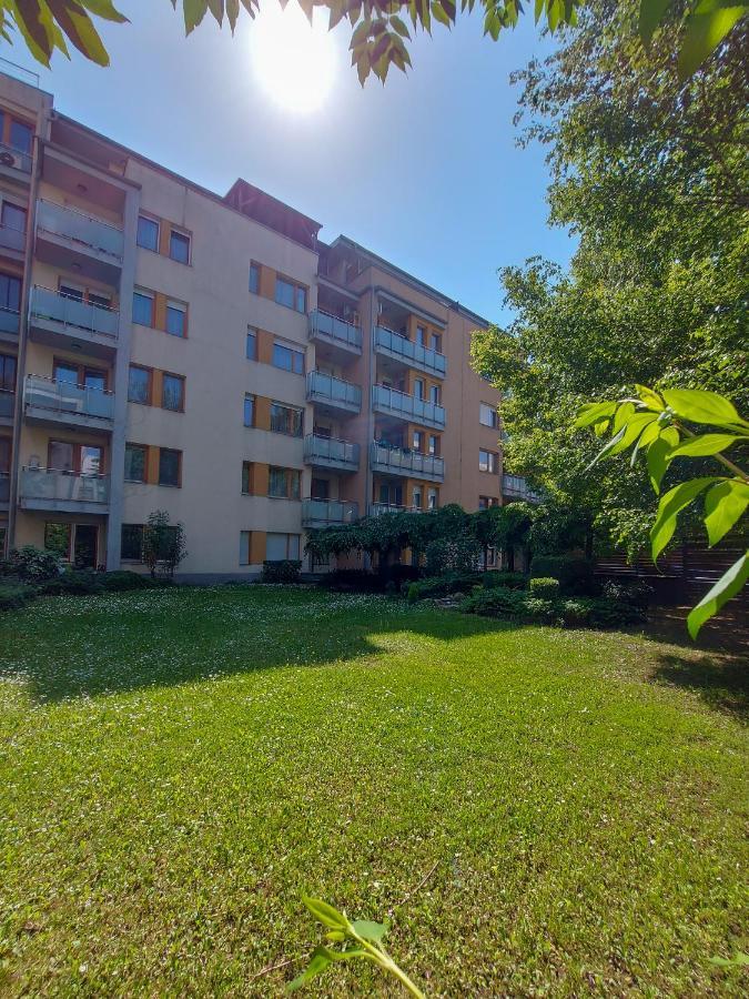Harmony Apartments Budapest Esterno foto